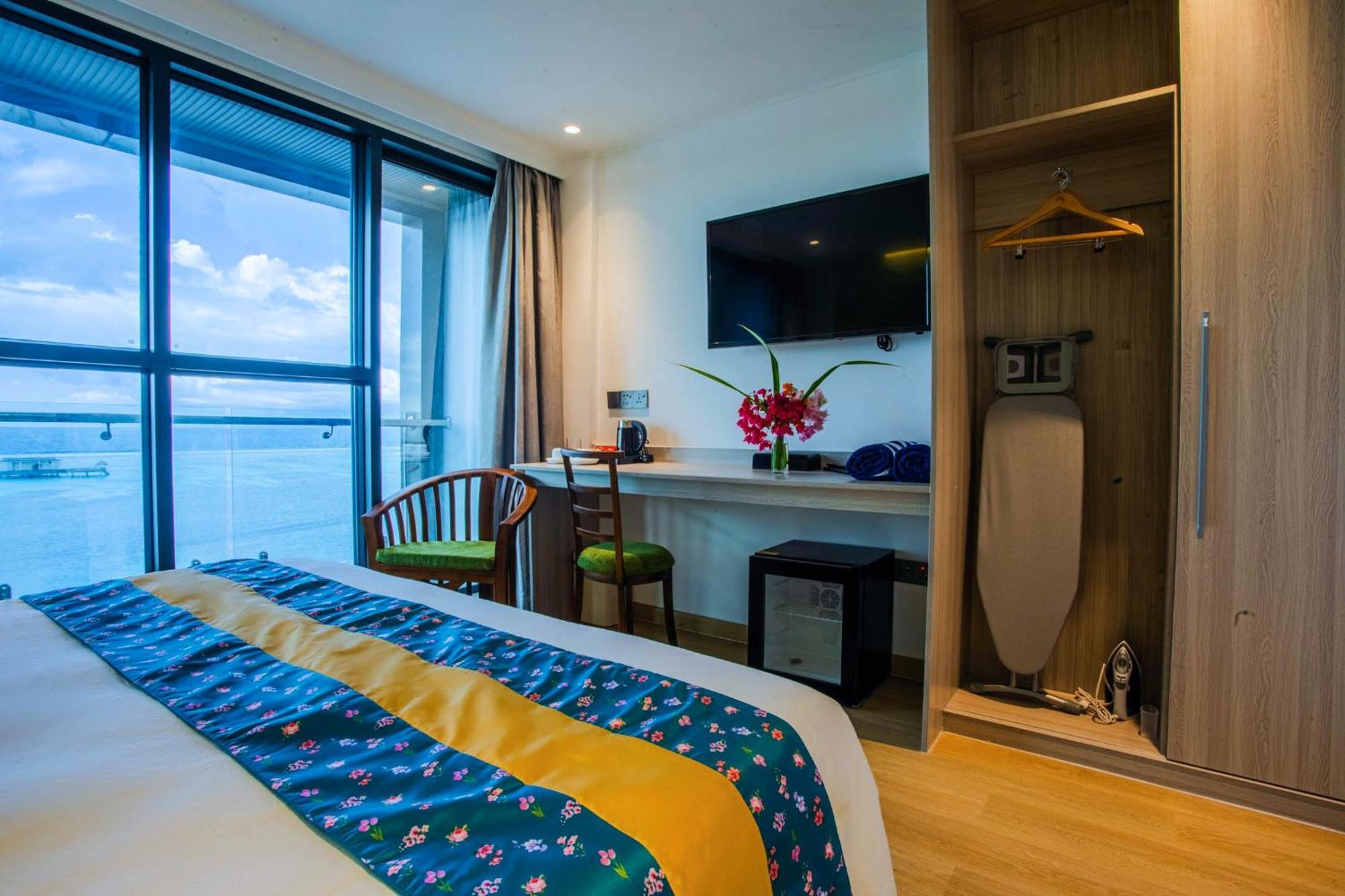 Beach Hotel Guraidhoo 外观 照片