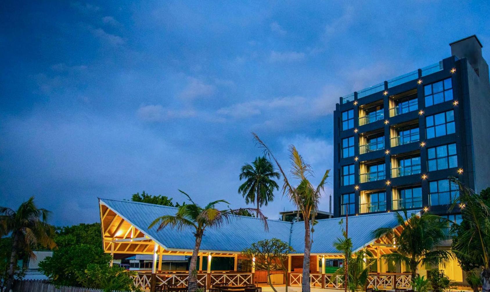 Beach Hotel Guraidhoo 外观 照片