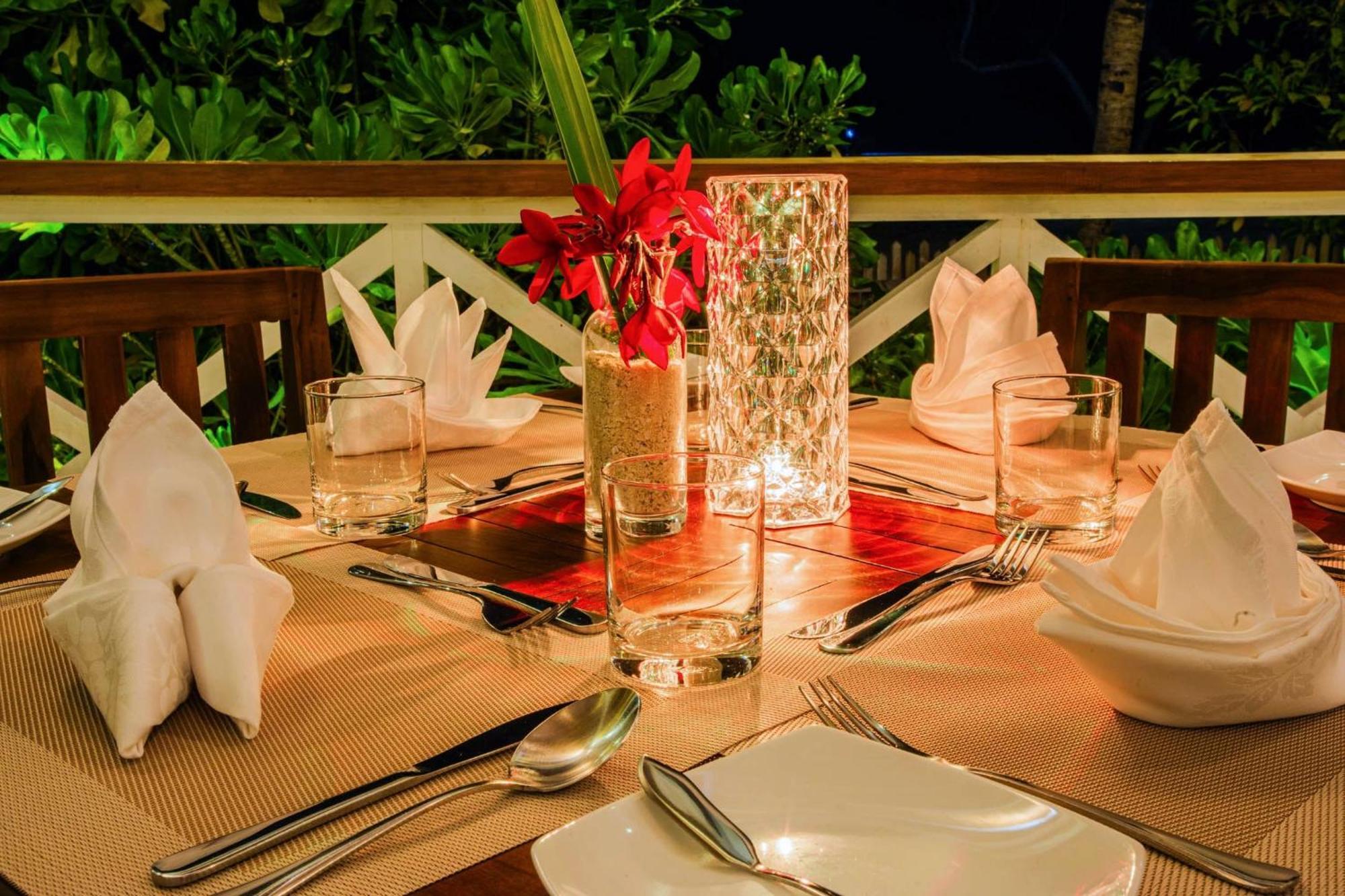 Beach Hotel Guraidhoo 外观 照片